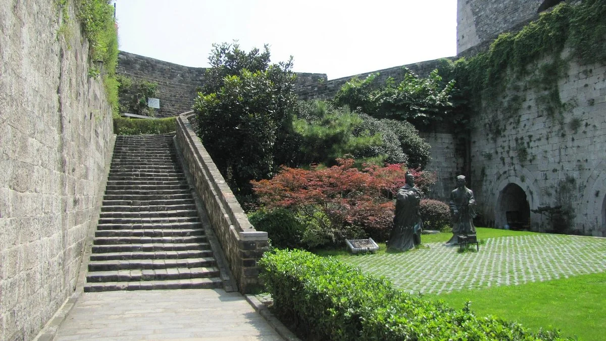 Zhonghua Gate (Zhonghuamen Castle)