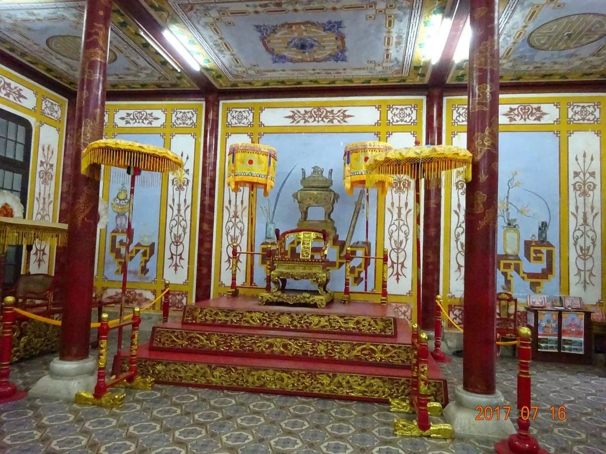 Halls of the Mandarins