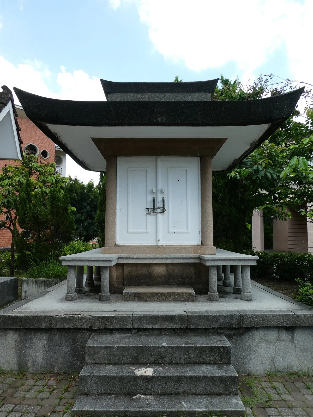 Yu Zhen Ying Feng An Dian
