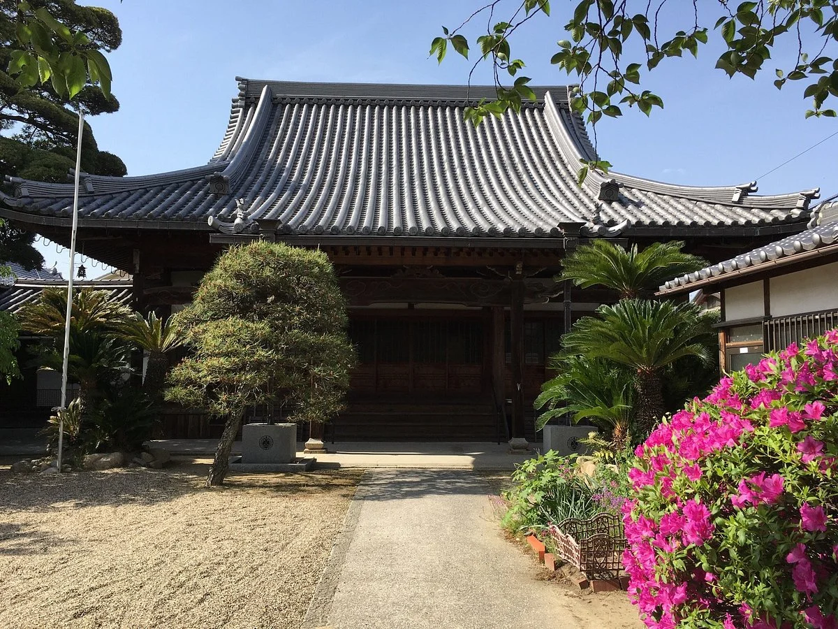 Kakuen-ji Temple