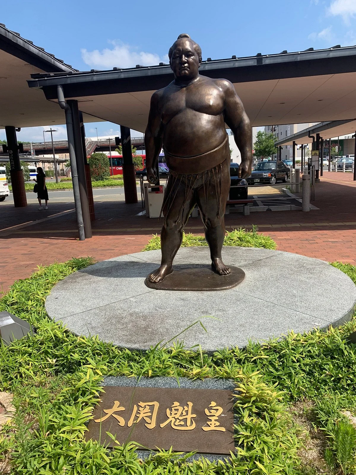 Ozeki Kaio Statue