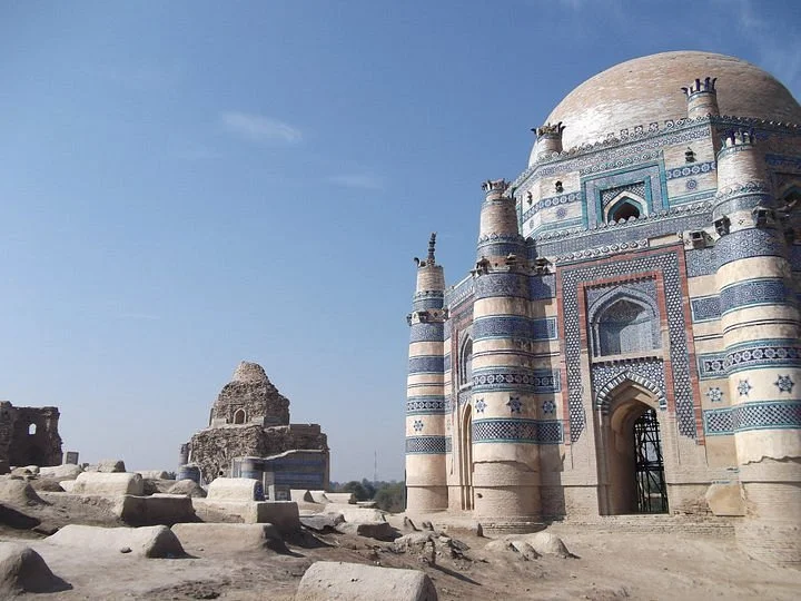 Tomb of Bibi Jawindi