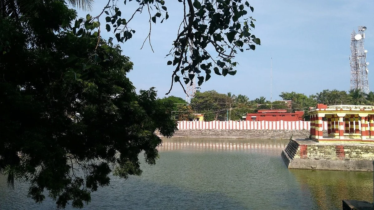 Shri Mahaprabhuji Bethak Lakshmankund