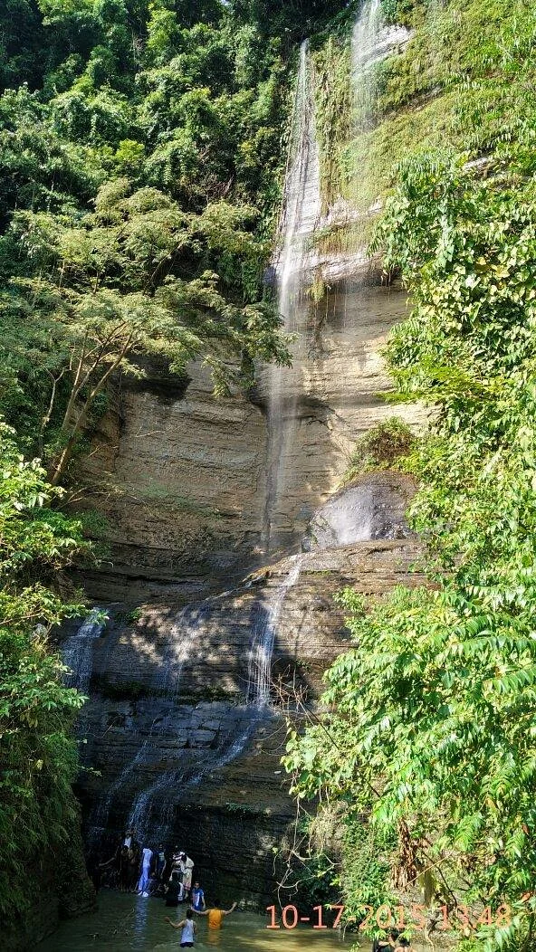 Shuvolong Waterfalls
