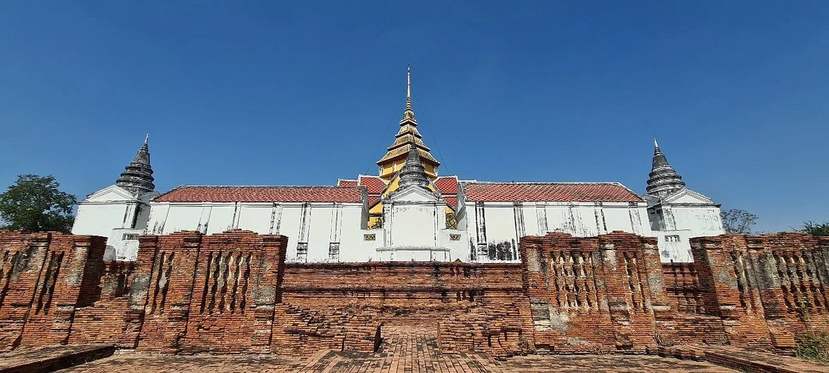 Prasat Nakhon Luang