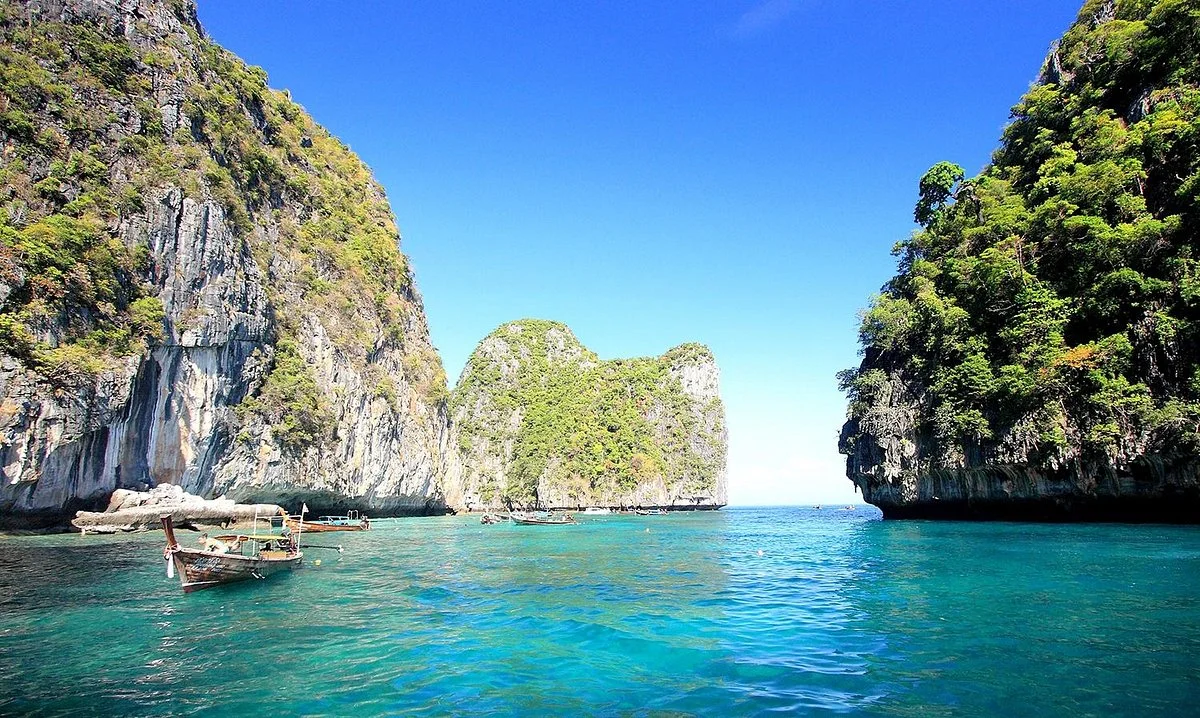 Pileh Bay