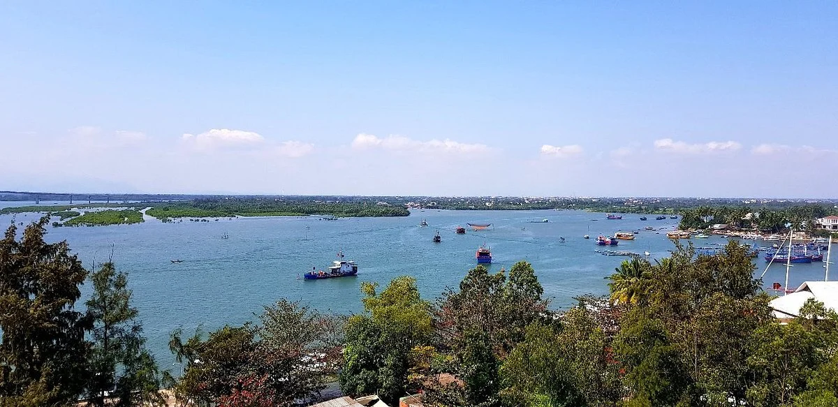 Cua Dai Lighthouse