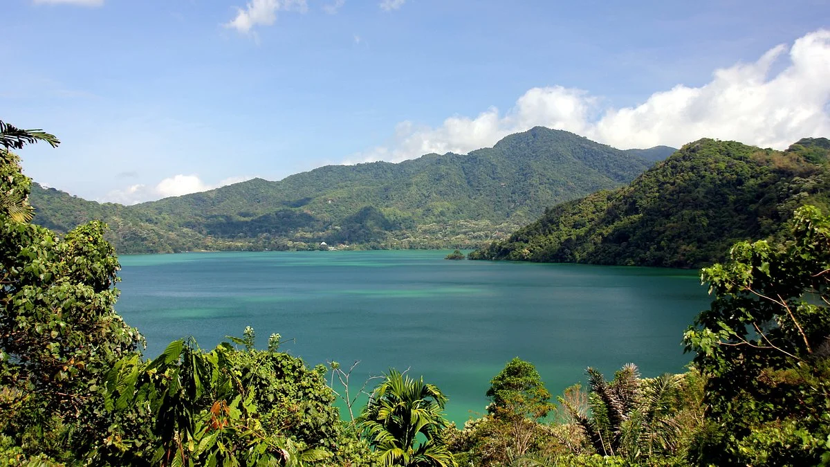 Sano Nggoang Crater Lake