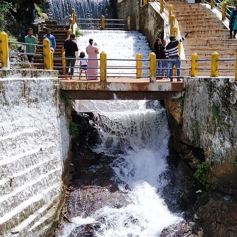Honnammana Halla Waterfalls