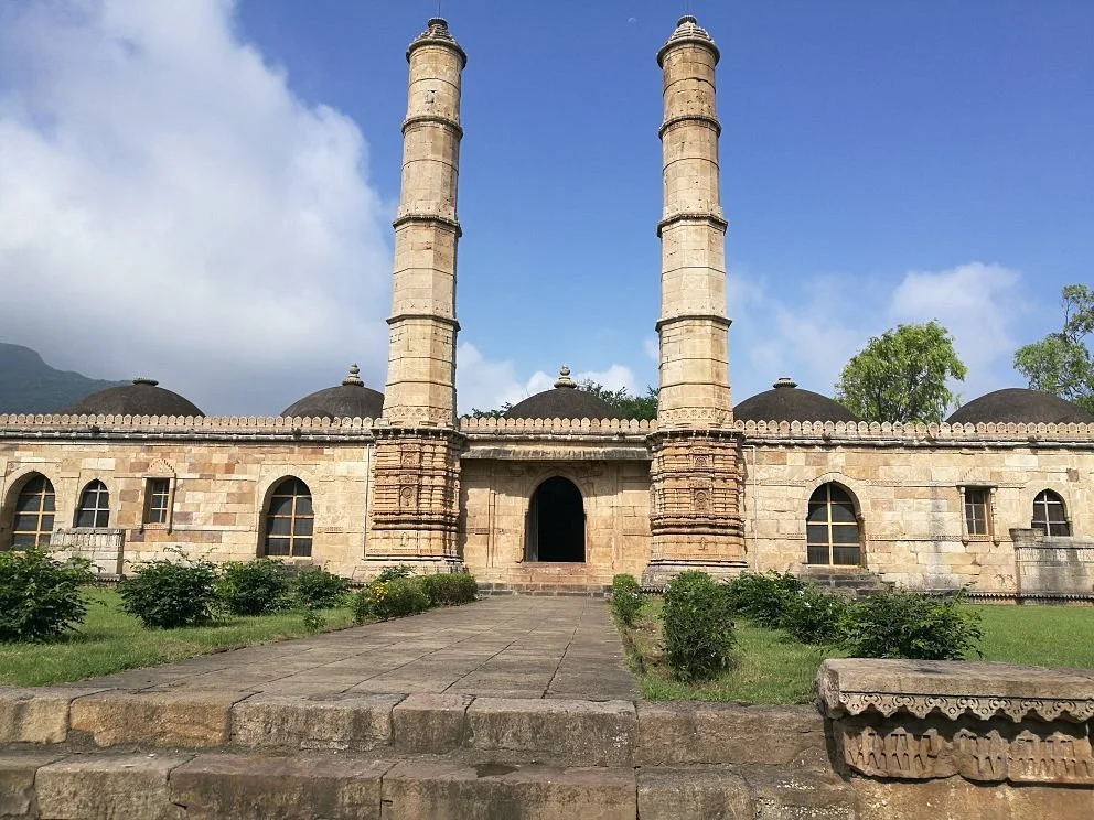 Shehar Ki Masjid