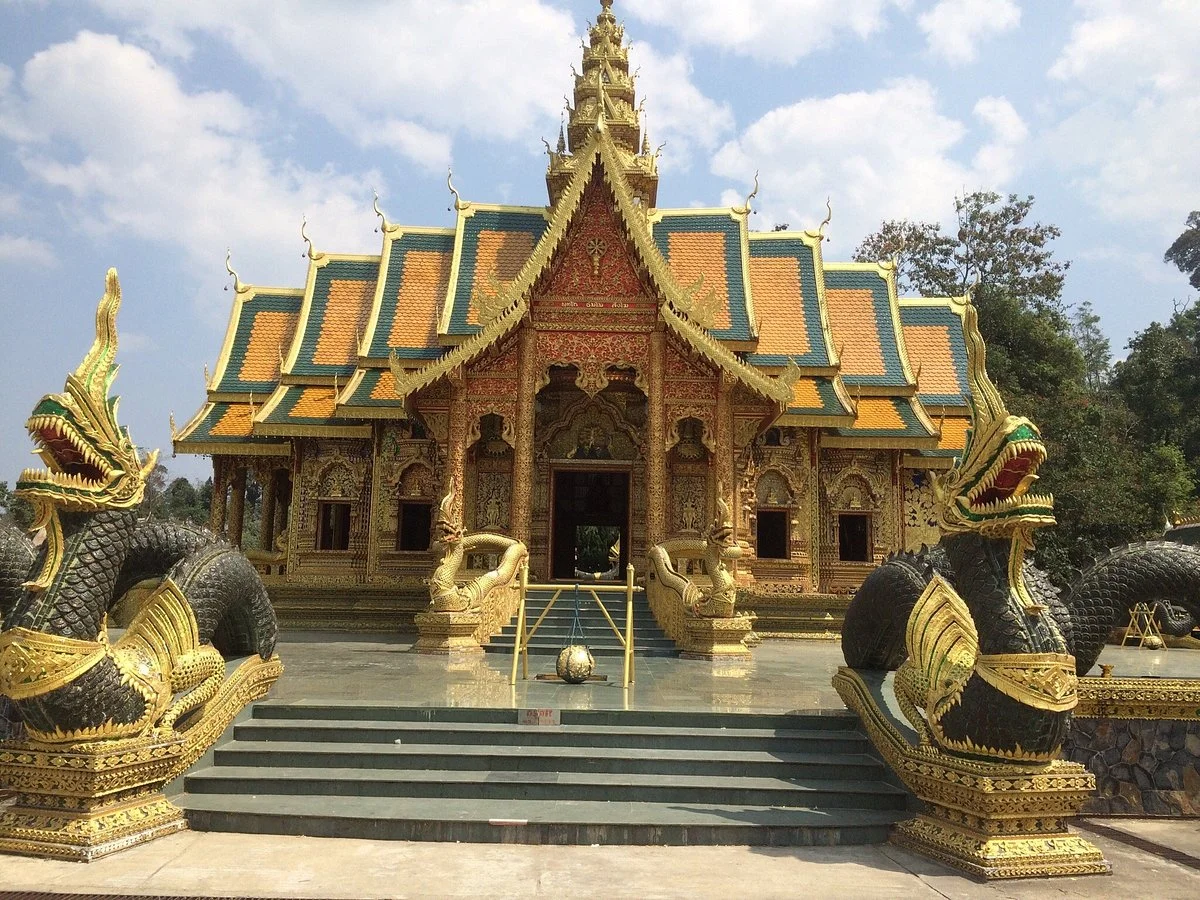 Wat Phraphutthabat Si Roi Temple