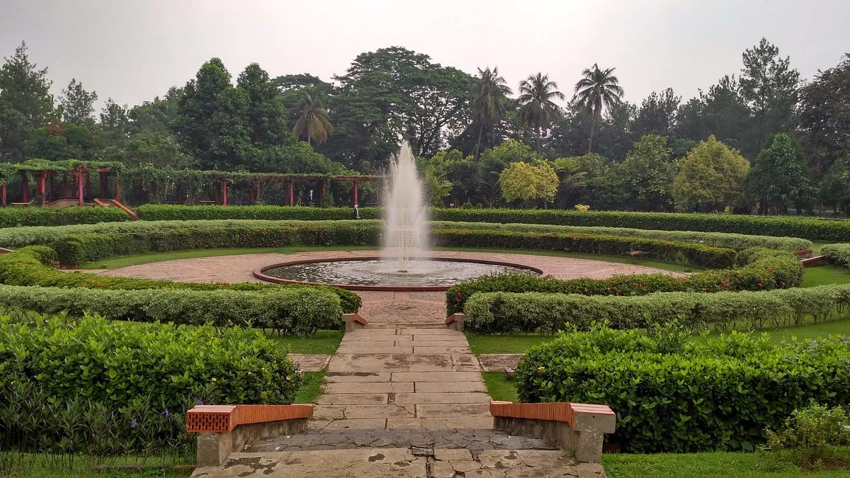 Taman Bunga Wiladatika Cibubur