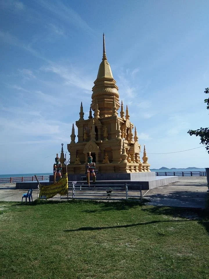 Laem Sor Pagoda
