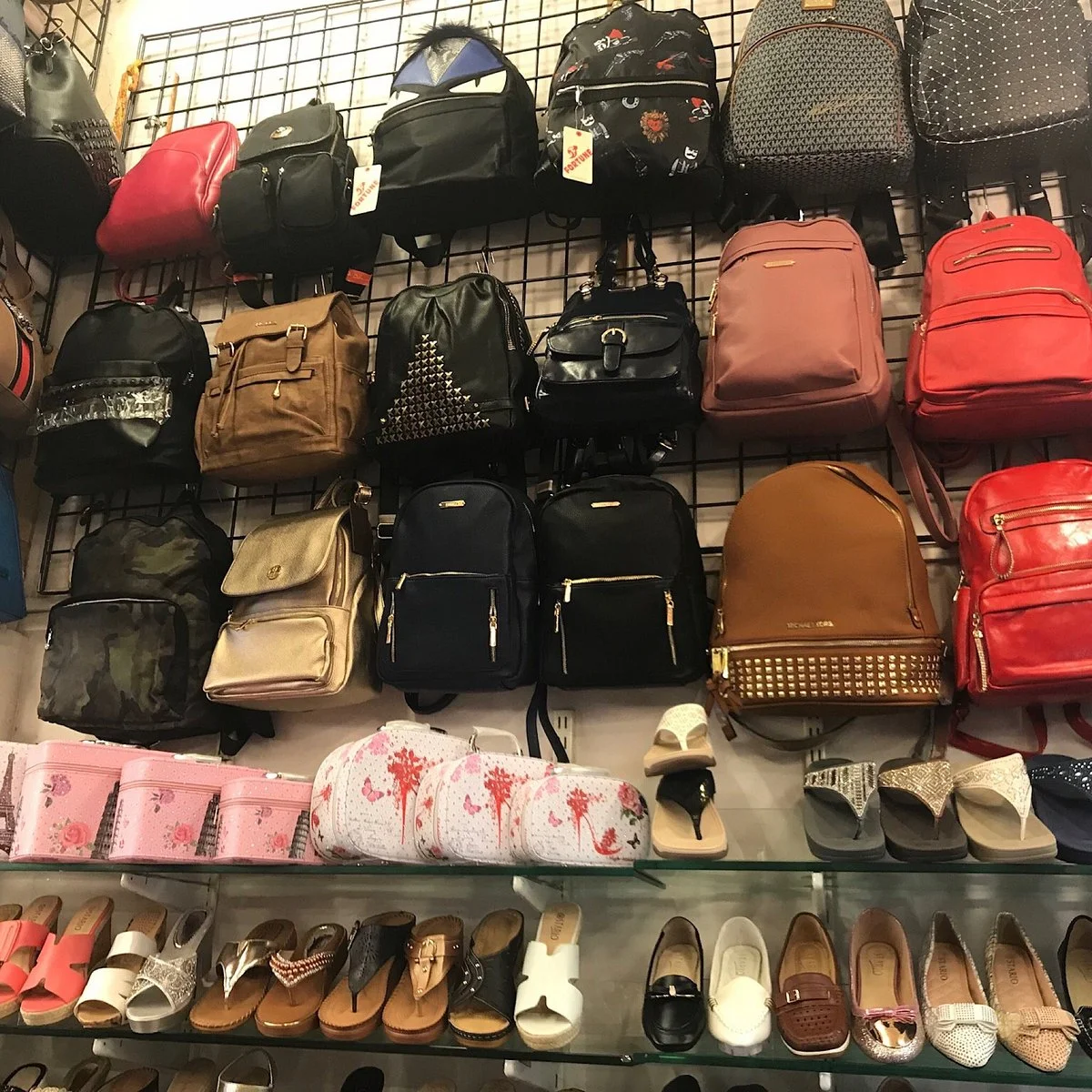 Heera Panna Shopping Center