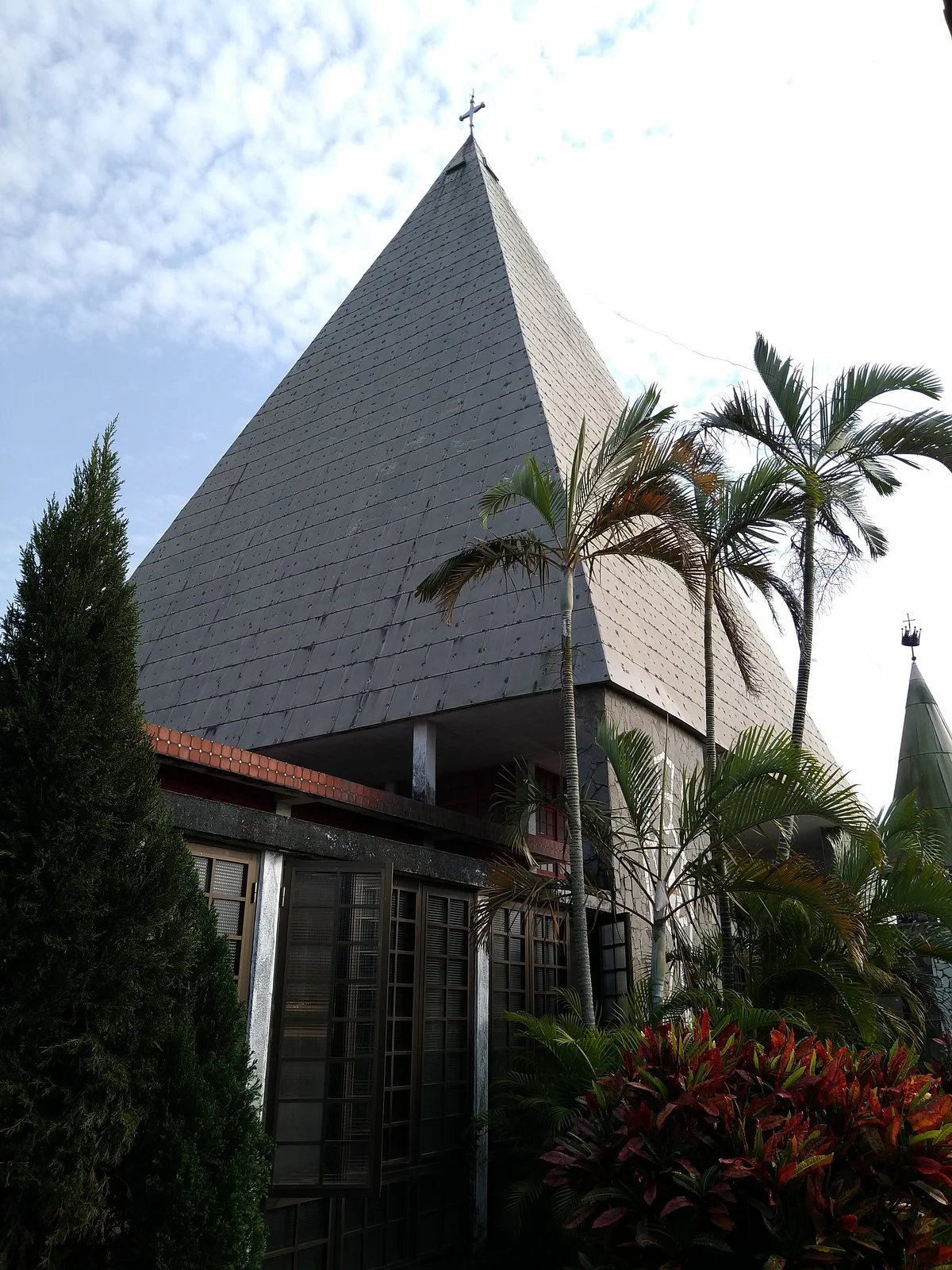 Saint Cross Church