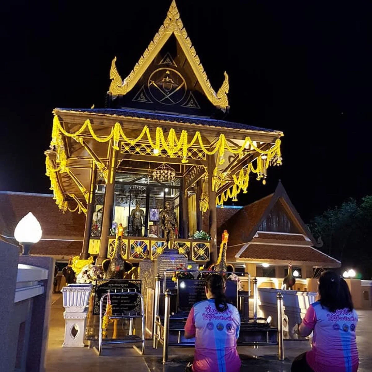 Somdej Phra Naresuan Maharat Shrine