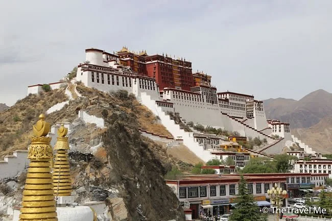 Yaowang Mountain of Lhasa