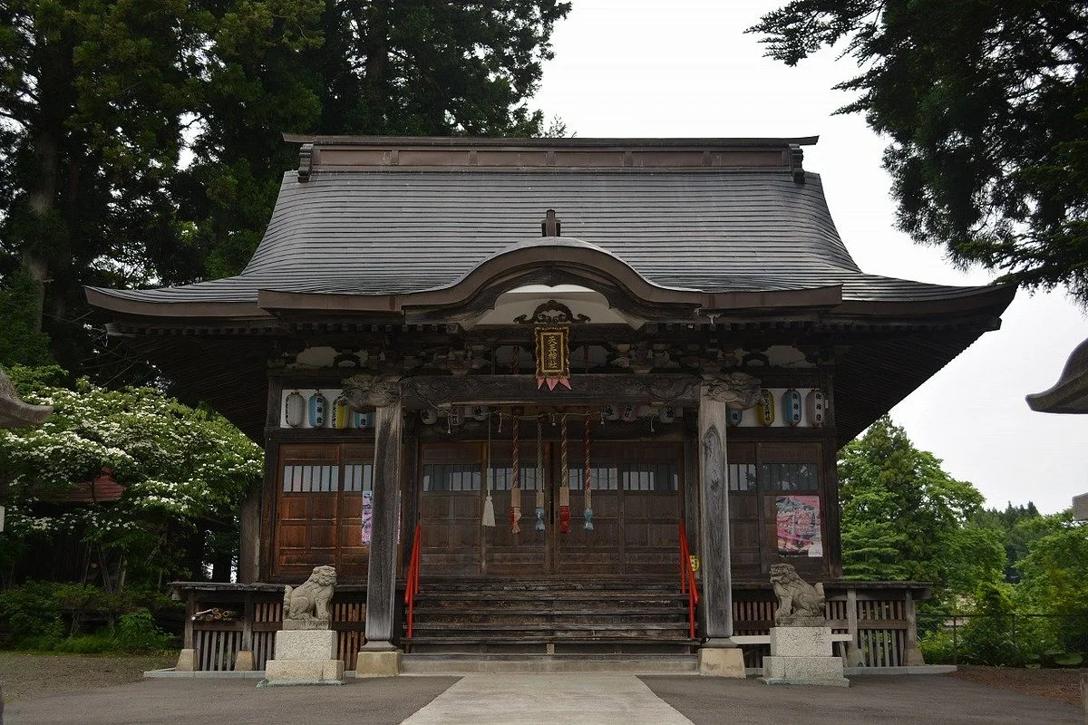 Tenno Shrine