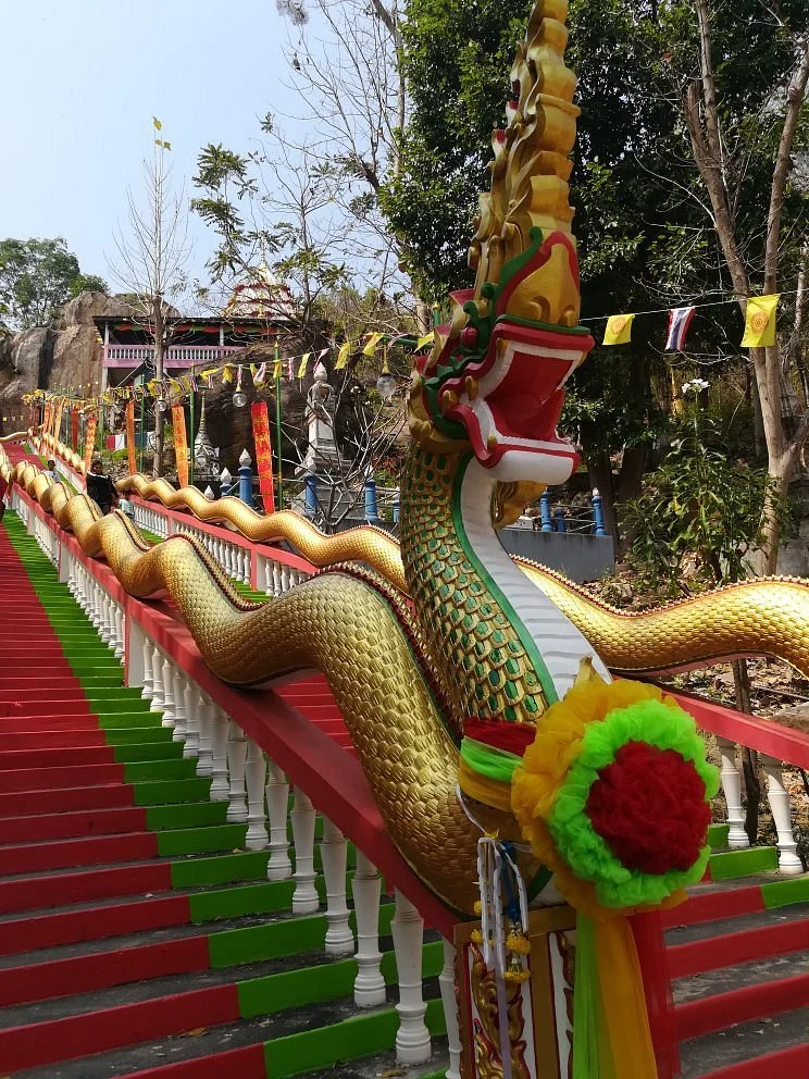 Wat Khao Samo Klaeng Temple