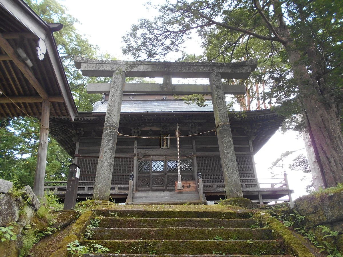 Matsubara Suwa Shrine Kamisha