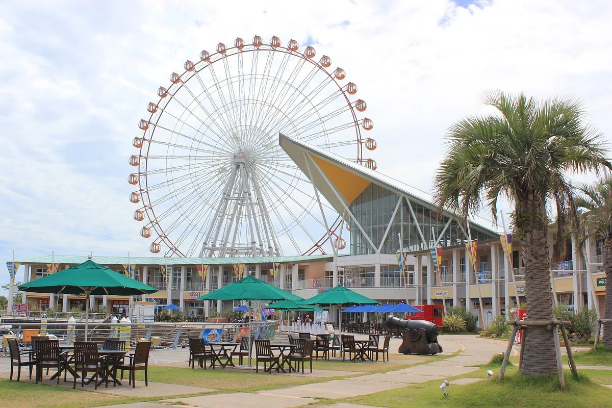 Laguna Festival Market
