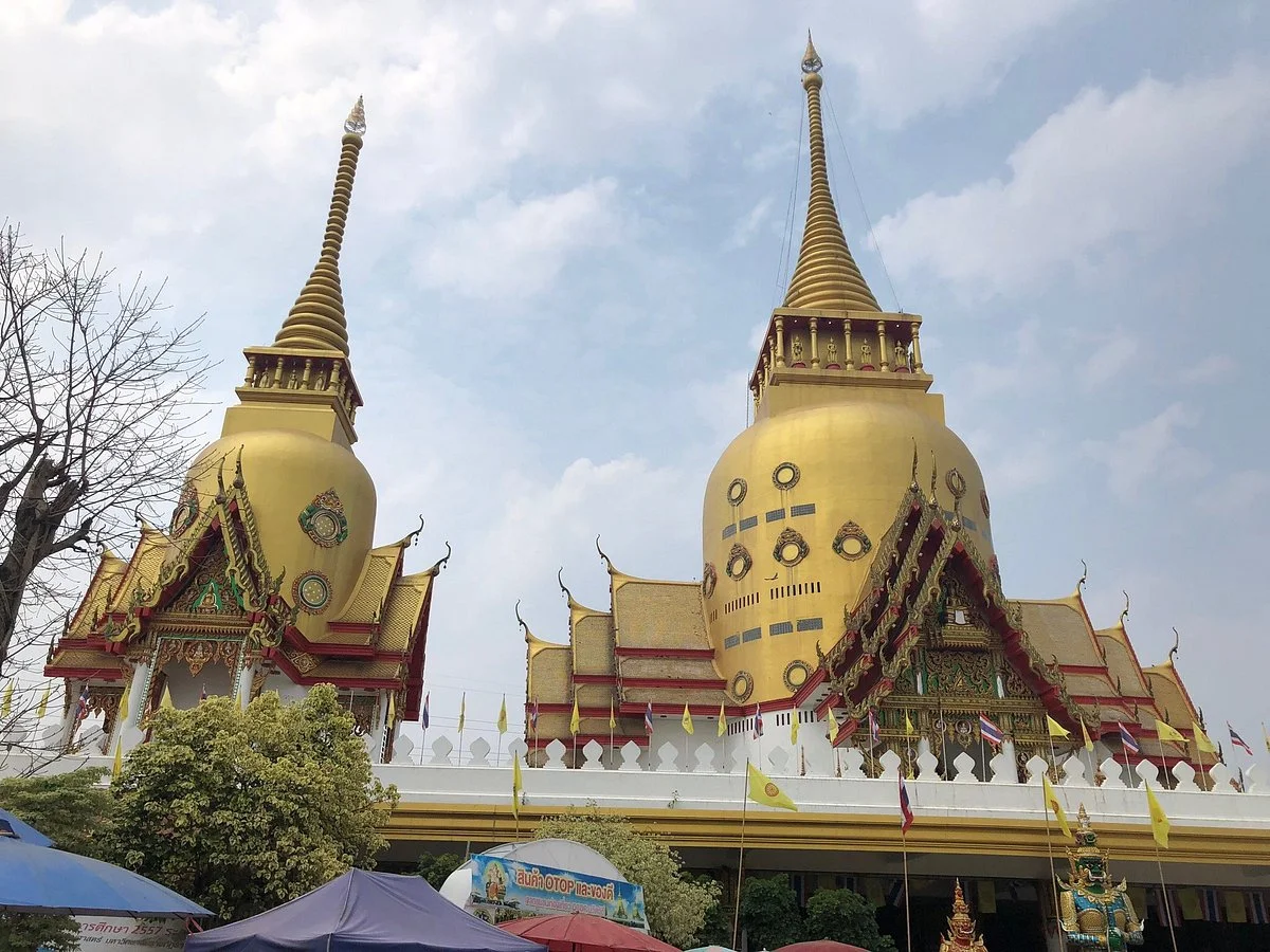 Wat Phayakkha Intharam (Wat Chedi)