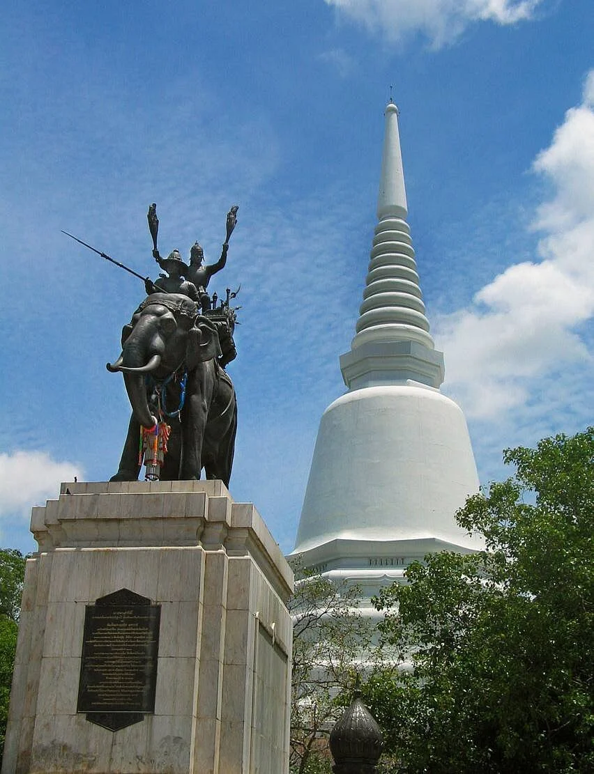 Don Chedi Monument