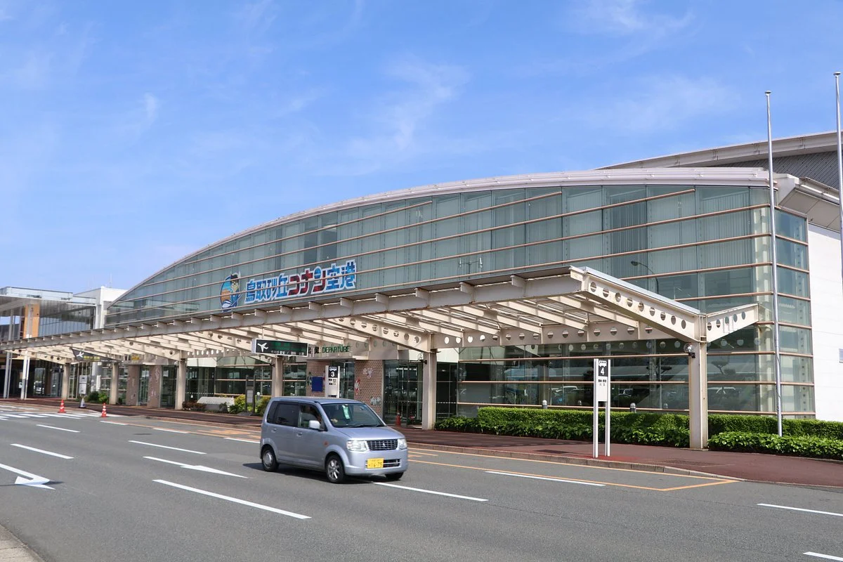 Tottori Sand Dunes Conan Airport