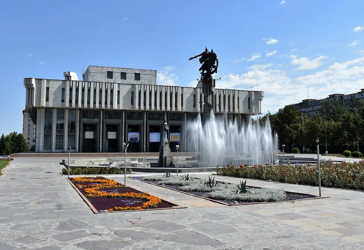 Monument to Manas the Great