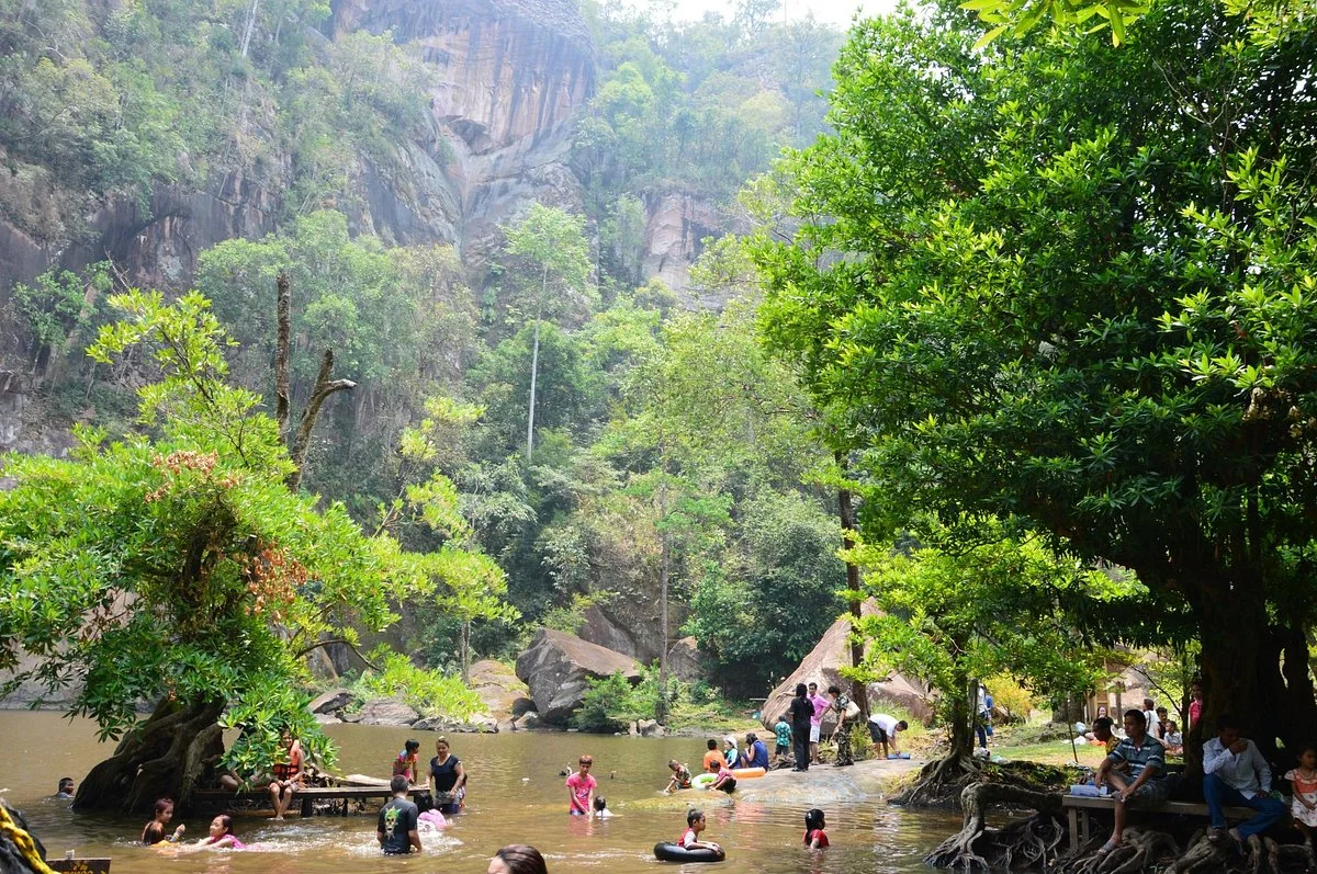 Kaeng Song Waterfall