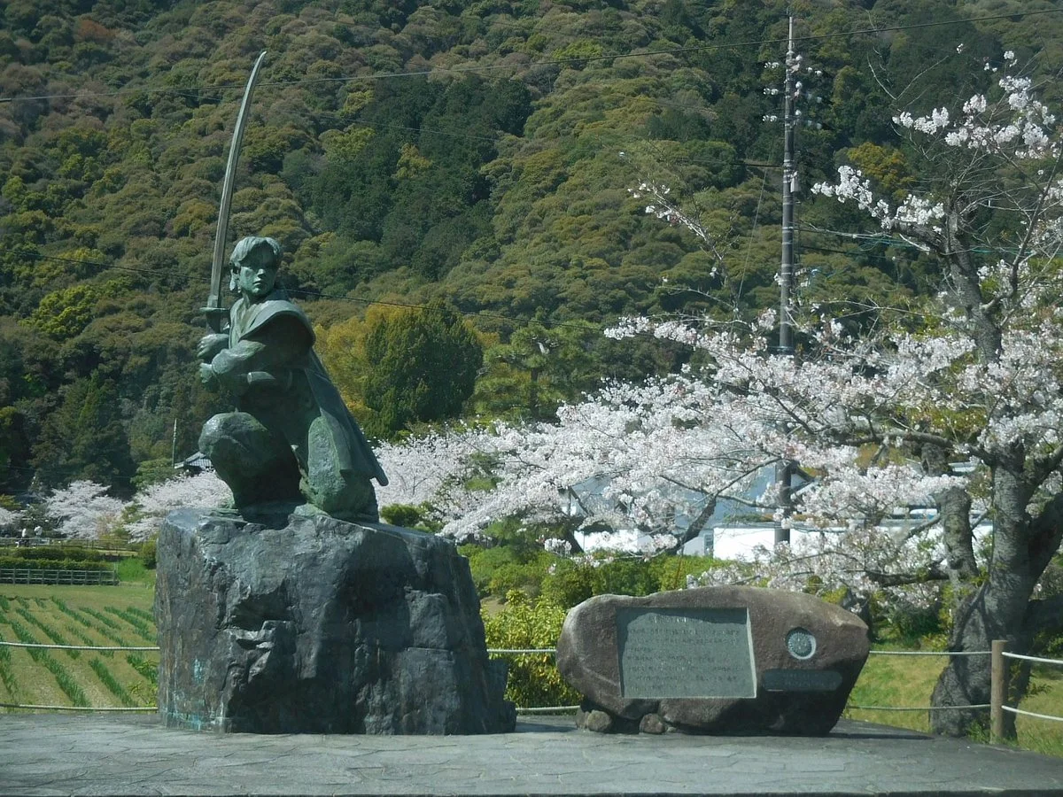 Statue of Sasaki Kojiro
