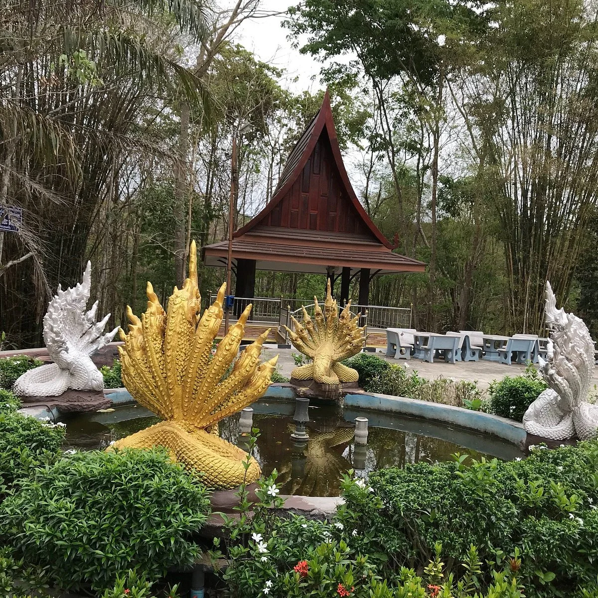Wat Tham Sri Mongkol