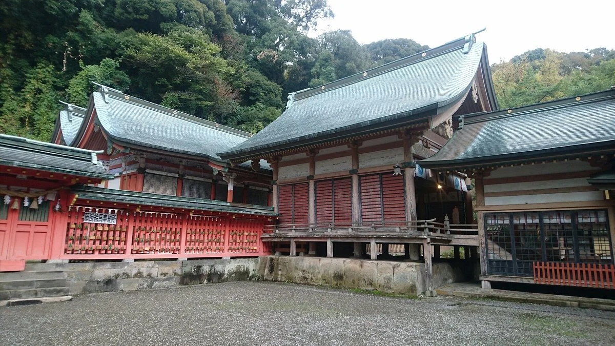 Yusuhara Hachiman Shrine