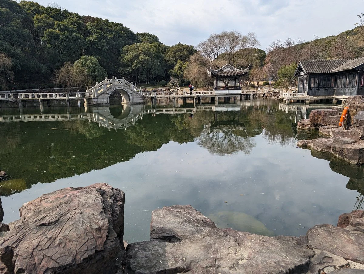 Lingyan Mountain Temple