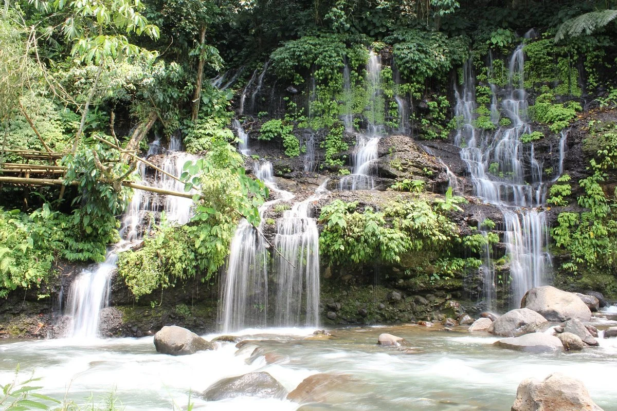 Balisbisan Falls
