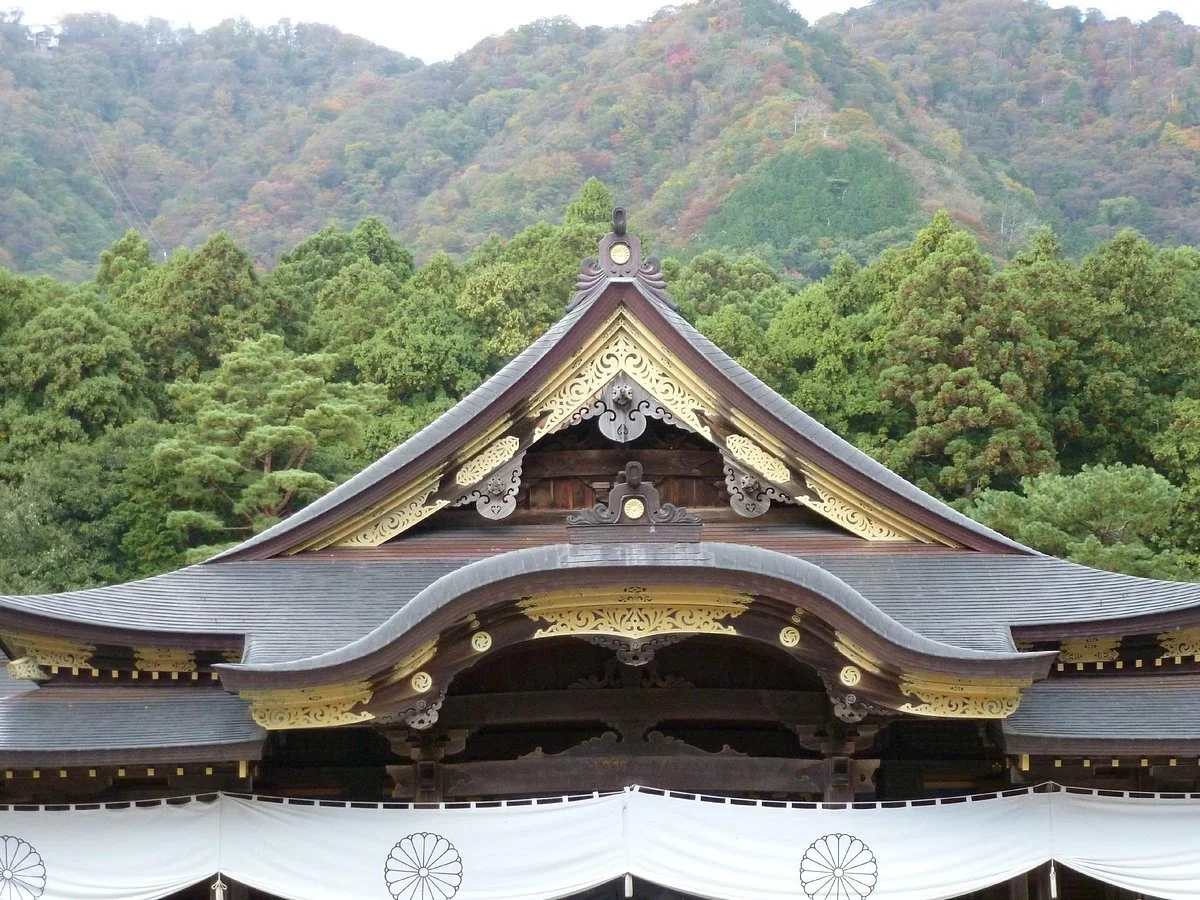 Yahiko Shrine