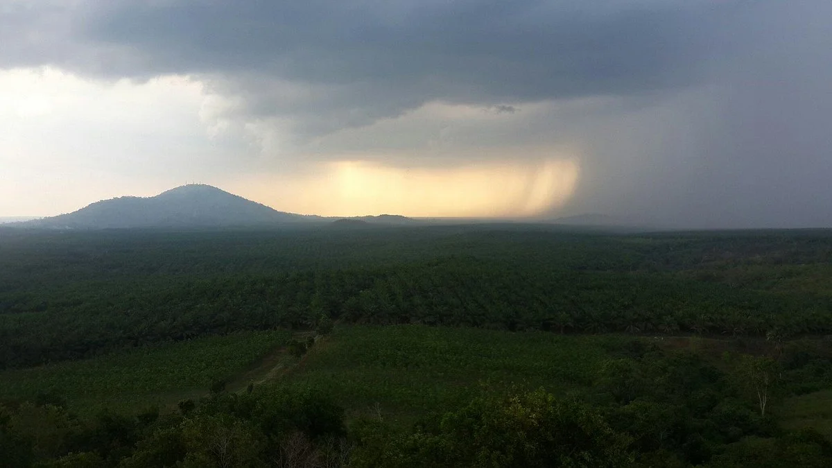 Kayangan Mountain