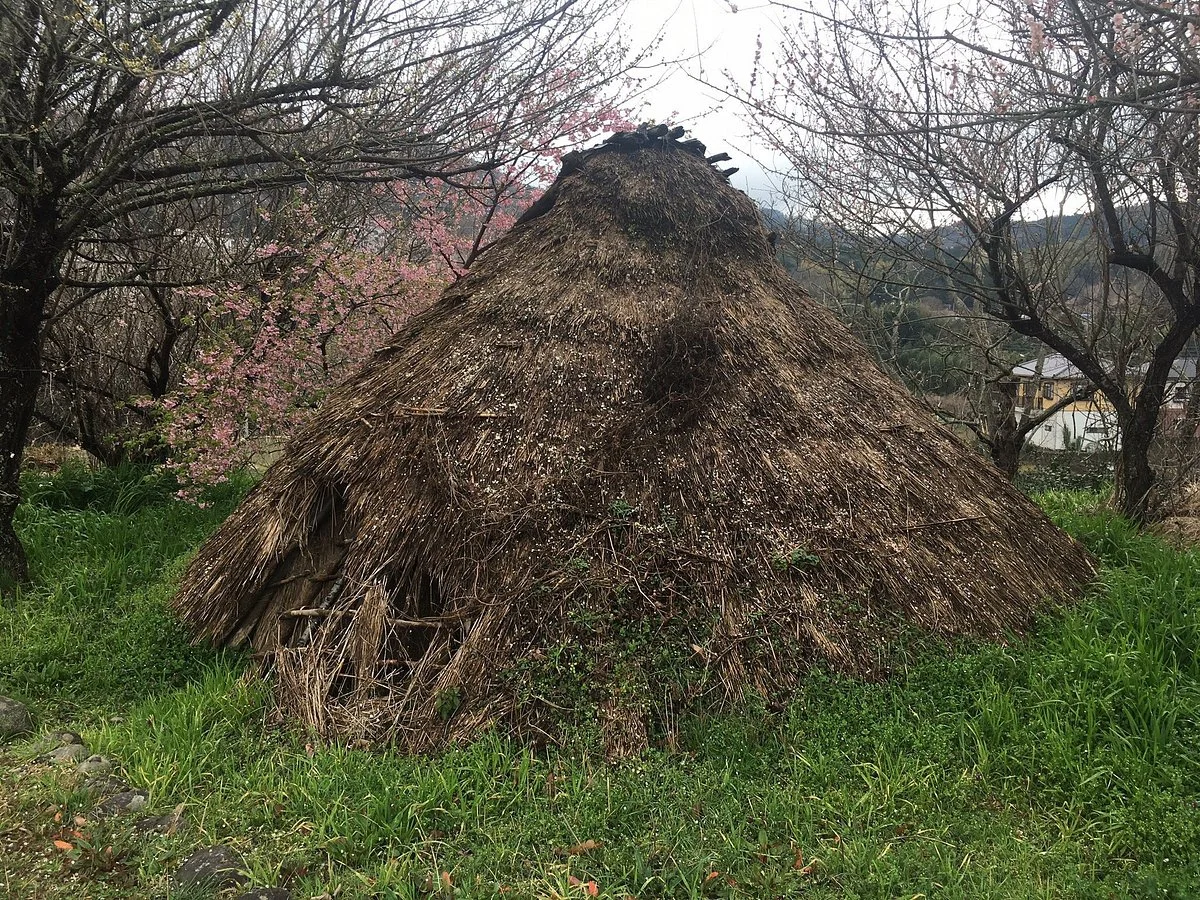 Kamishiraiwa Remains