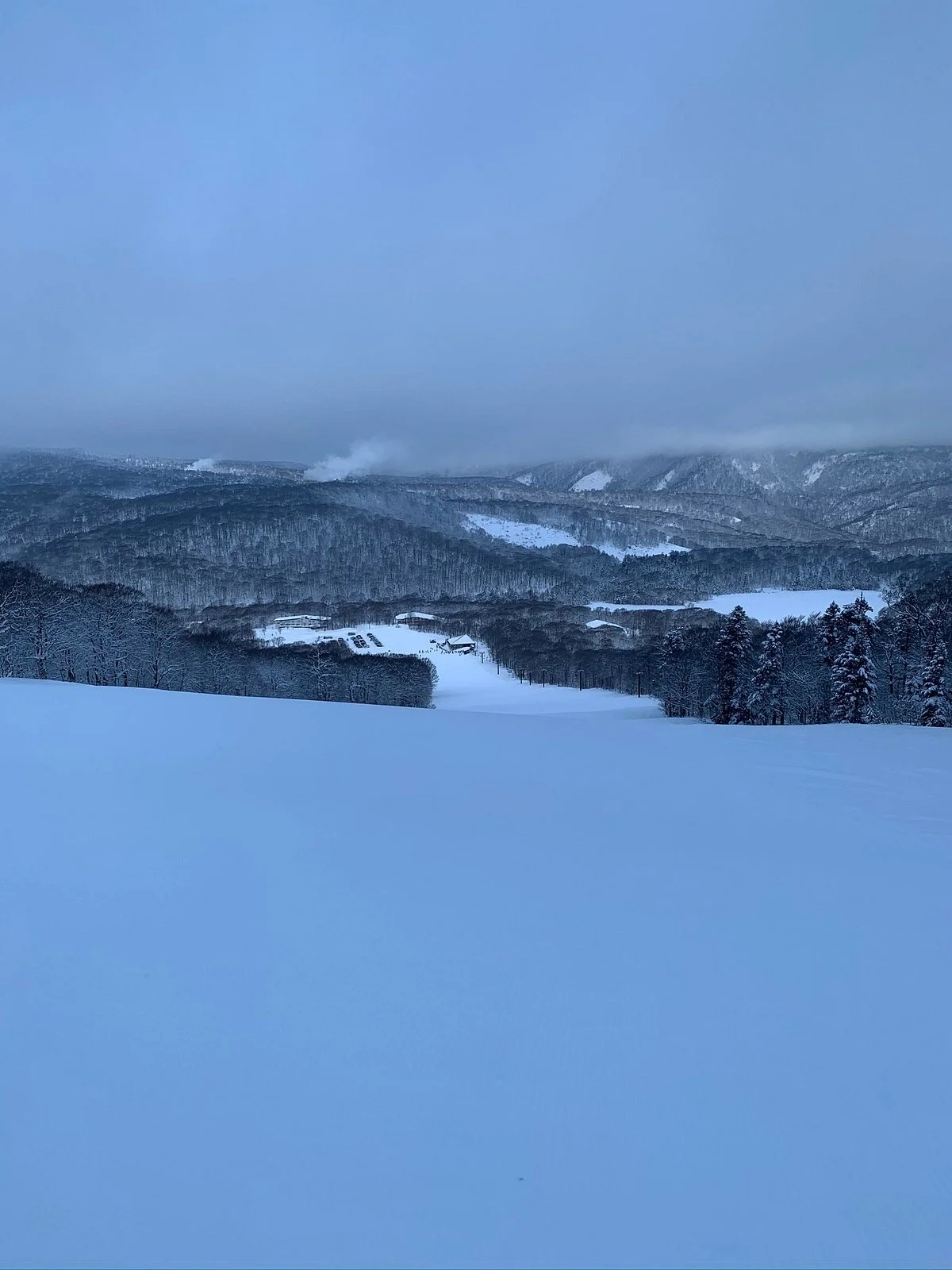 Akita Hachimantai Ski Resort