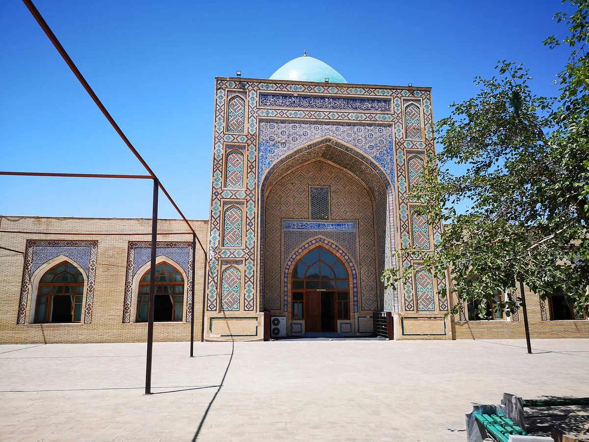 Kok-Gumbaz Mosque