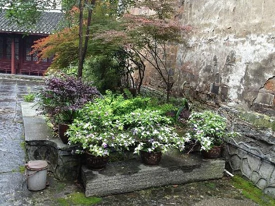 Former Residence of Zhou Yiqun