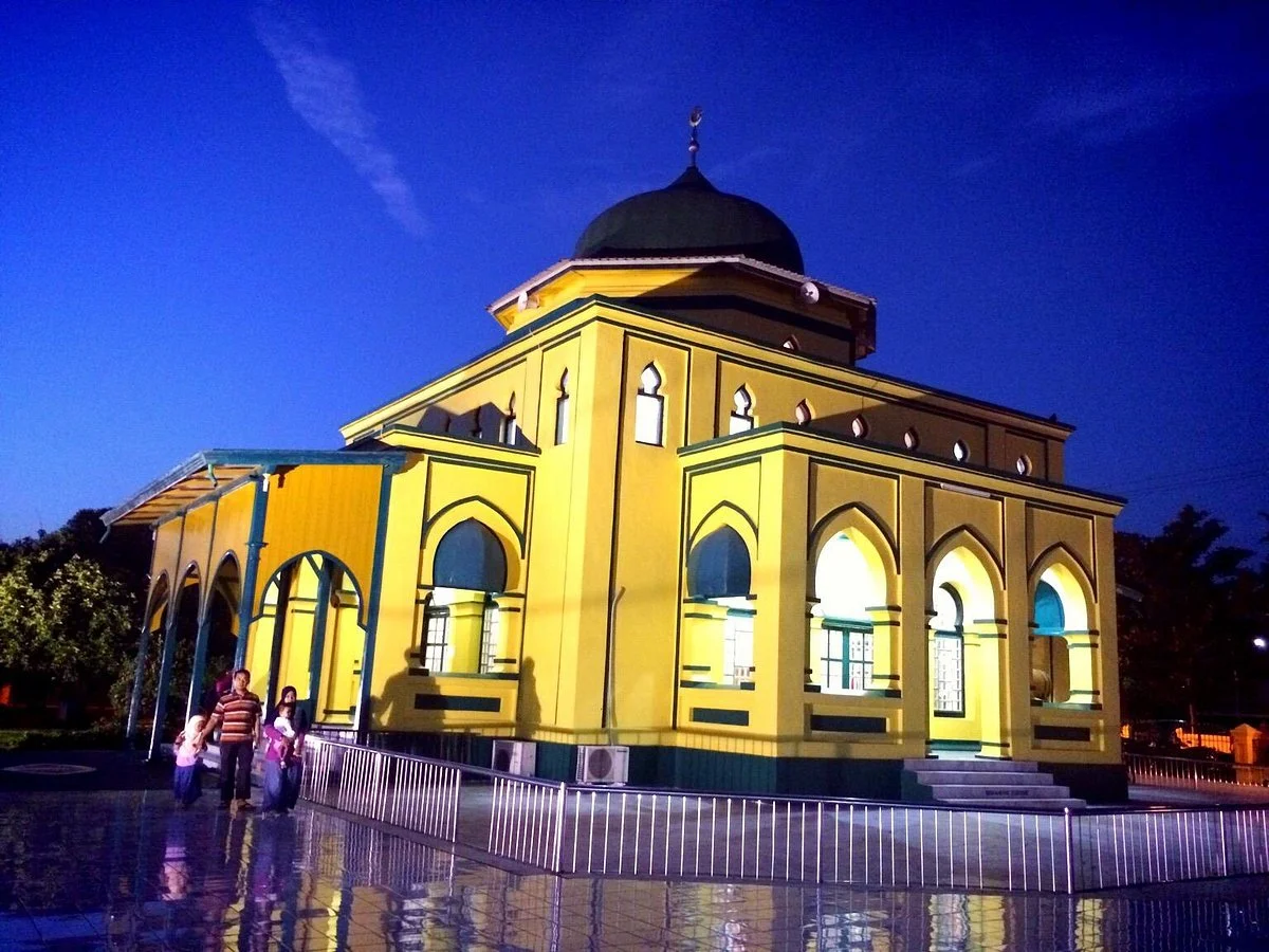 Syahabuddin Great Mosque