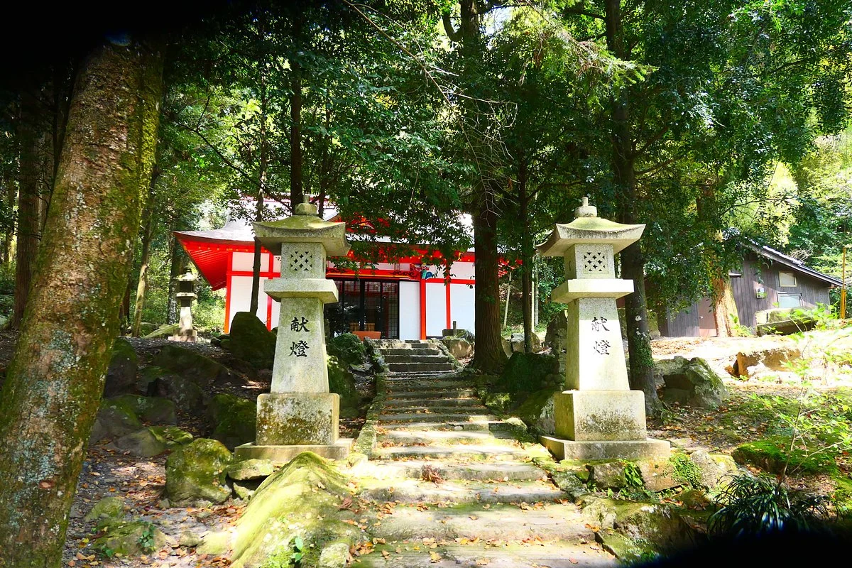 Sekitai Shrine