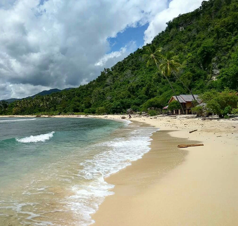 Biluhu Beach