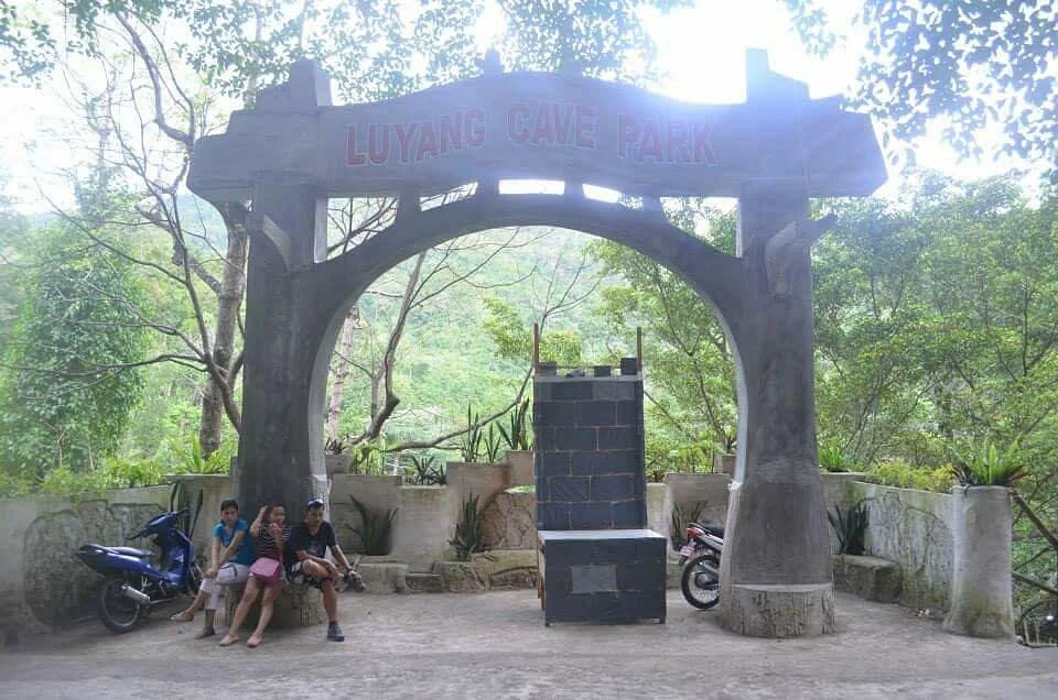 Luyang Cave Park