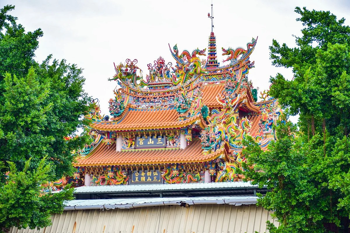 Zuoying Xianshu Sanshan Temple