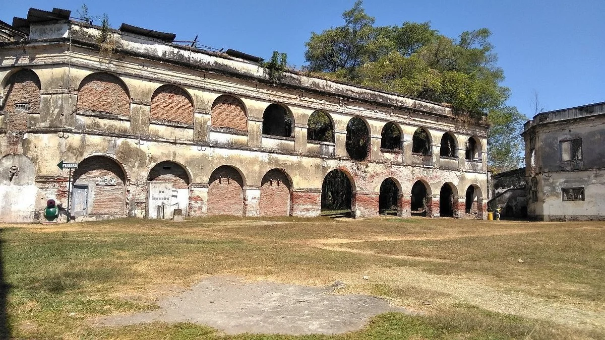 Fort Van Den Bosch