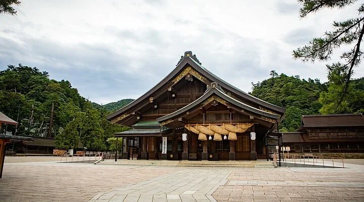 Higashiyama Stadium