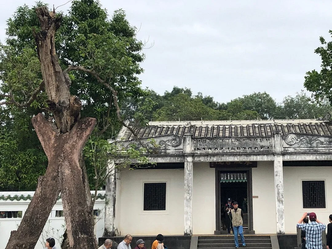 Dongpo College