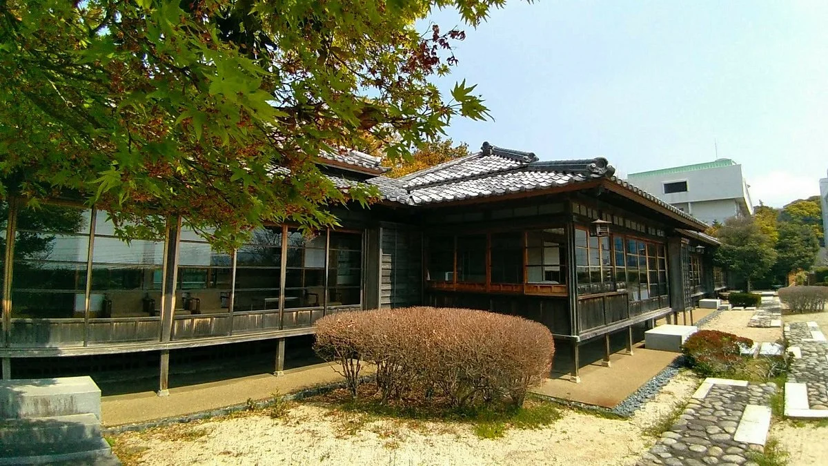 Omura City Kyoiku no Yakata